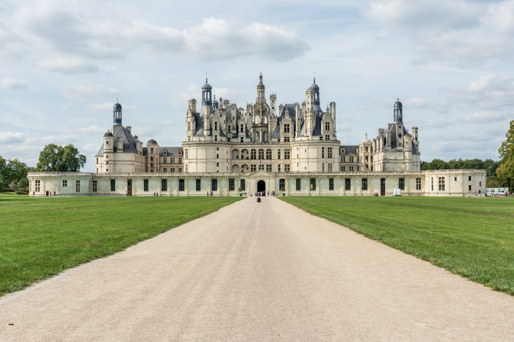 Explore the grandeur of Château de Chambord, an iconic French Renaissance castle in Centre-Val de Loire.