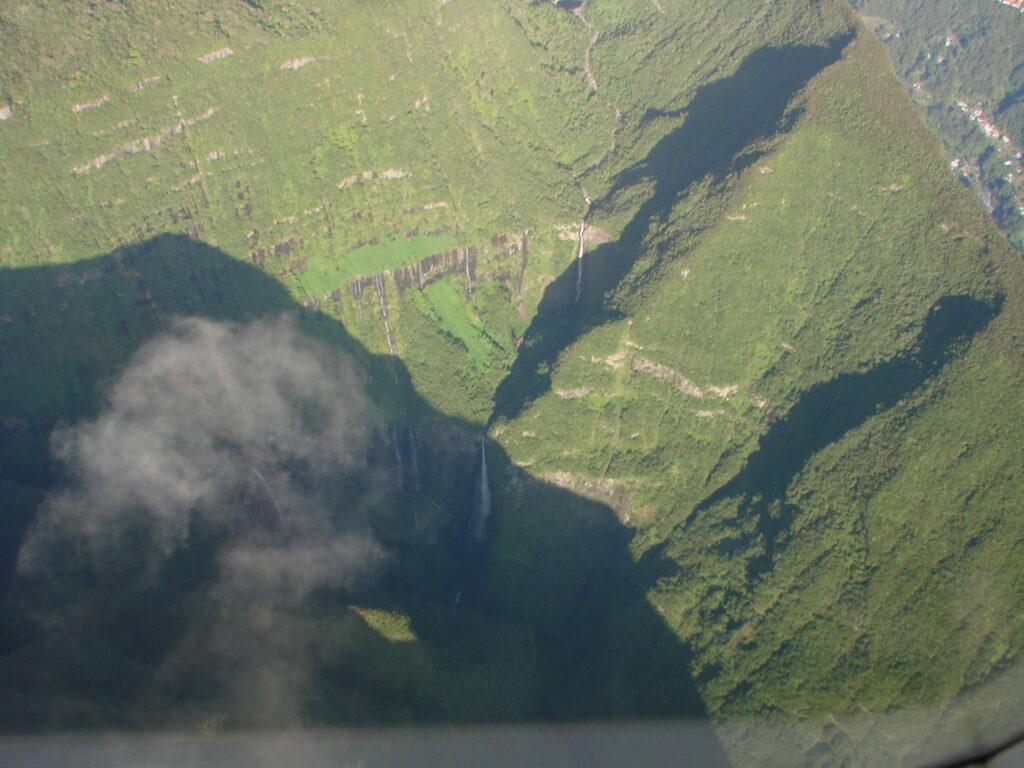 Le trou du fer vu du ciel